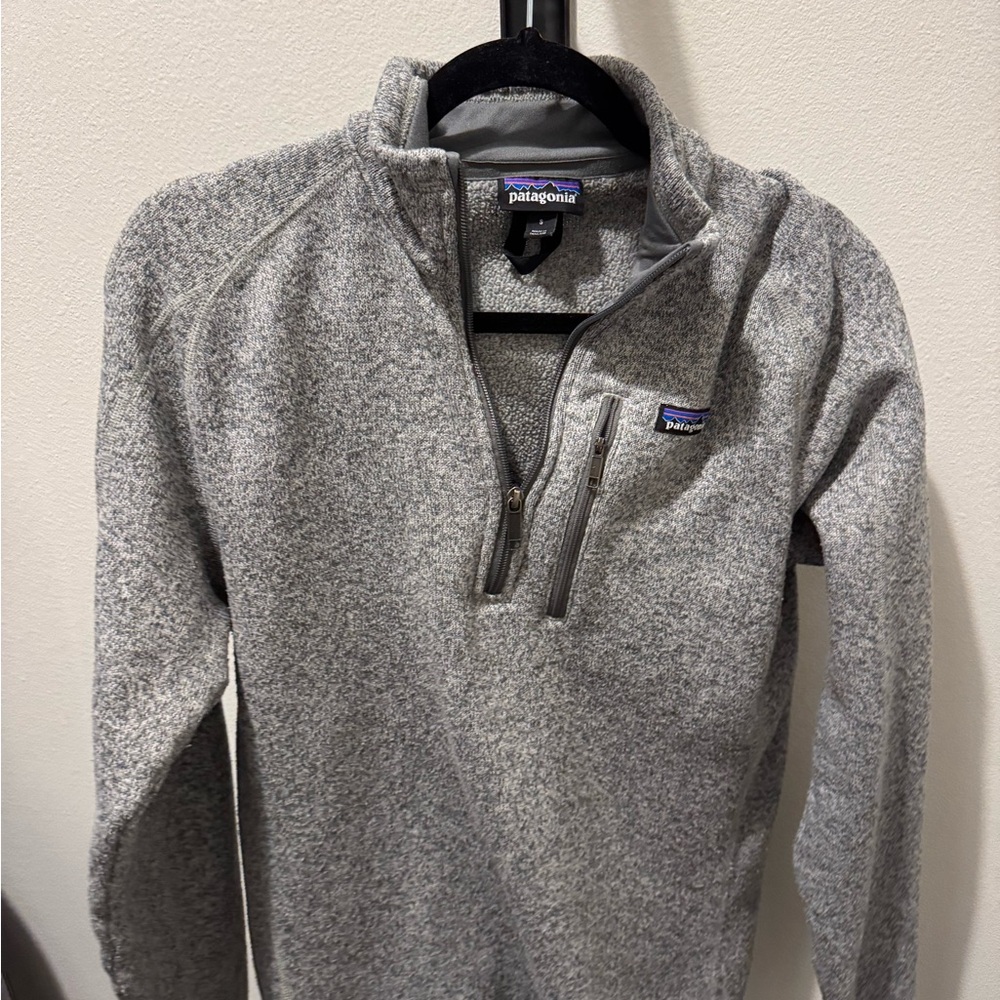Patagonia Men's Zip-Up Sweater in Heather Gray
